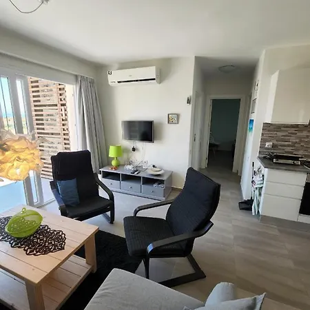 Flat W Shared Pool Near Beach In Iskele Trikomo