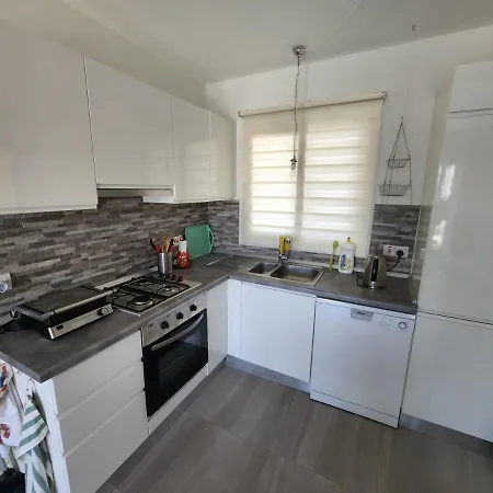 Flat W Shared Pool Near Beach In Iskele Daire *