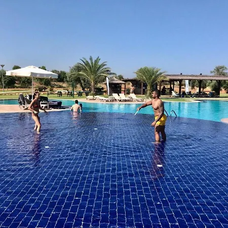 Daire Flat W Shared Pool Near Beach In Iskele *